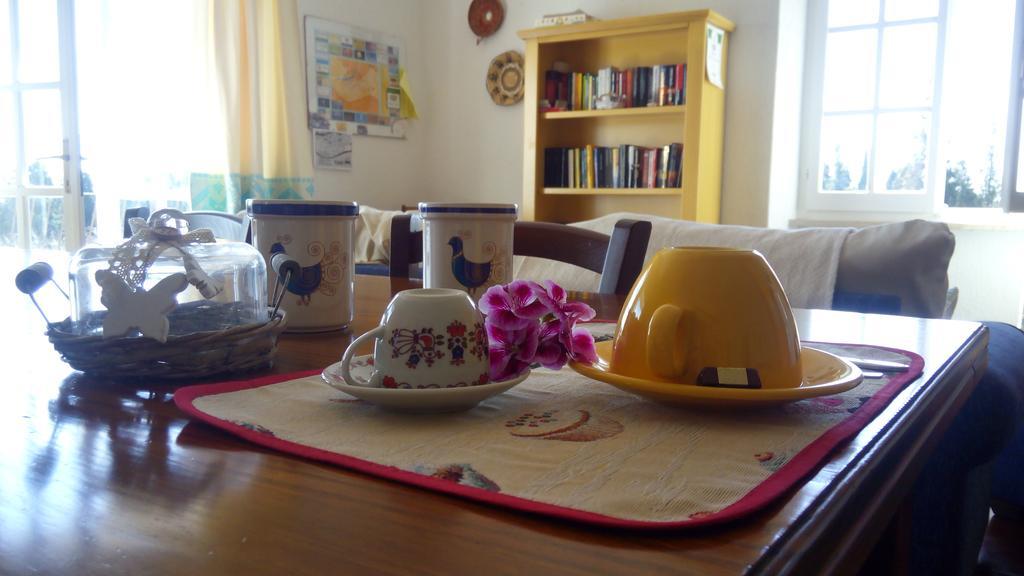 Al Sole Di Pula Bed & Breakfast Екстериор снимка