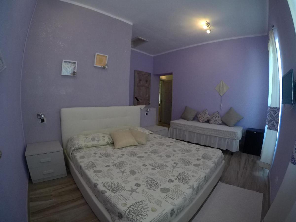 Al Sole Di Pula Bed & Breakfast Екстериор снимка